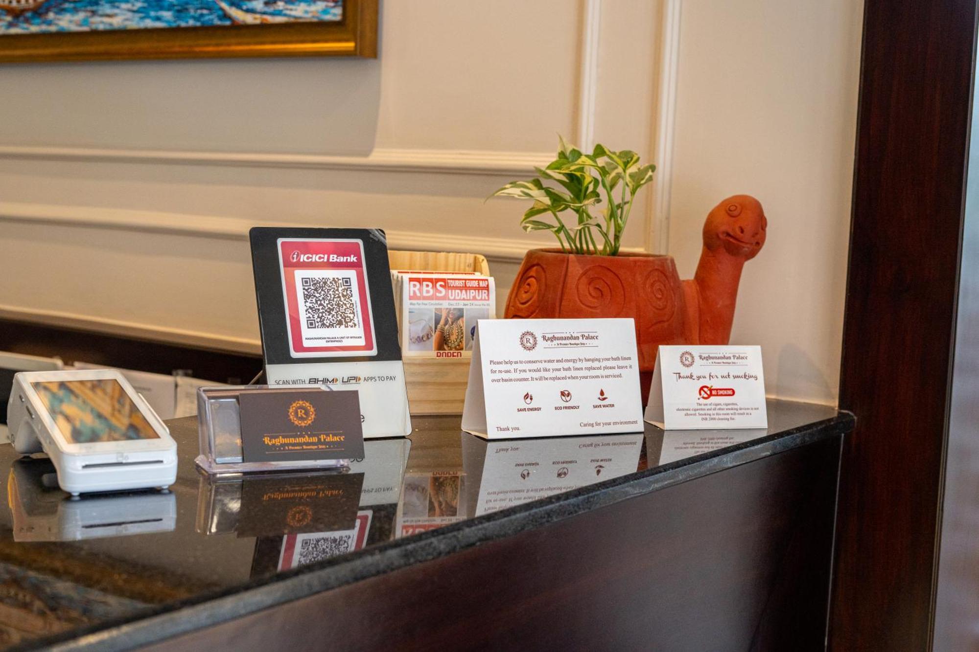 Raghunandan Palace - A Premier Boutique Stay, City Center & 500 Meters From City Railway Station Udajpur Zewnętrze zdjęcie
