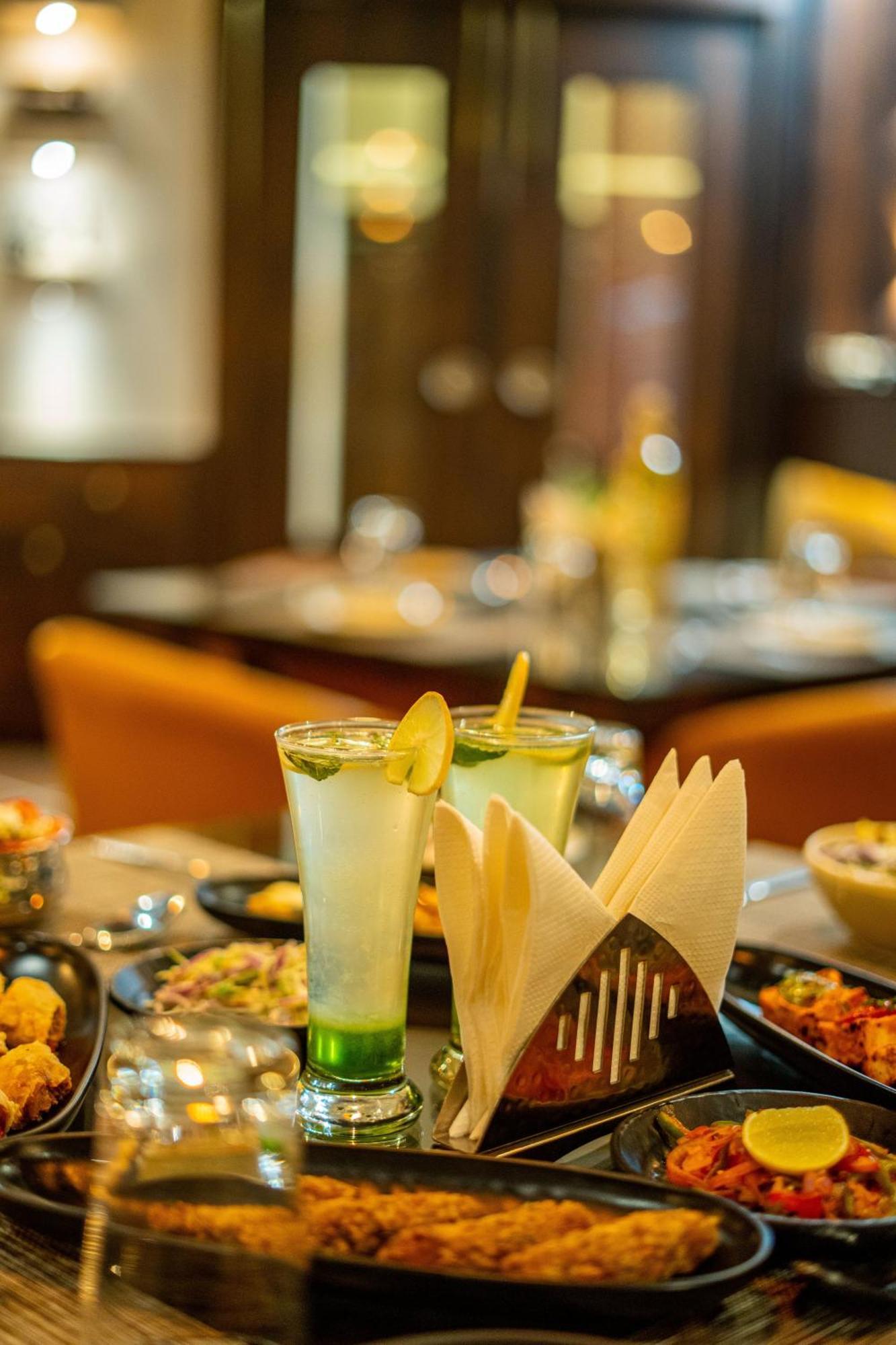 Raghunandan Palace - A Premier Boutique Stay, City Center & 500 Meters From City Railway Station Udajpur Zewnętrze zdjęcie
