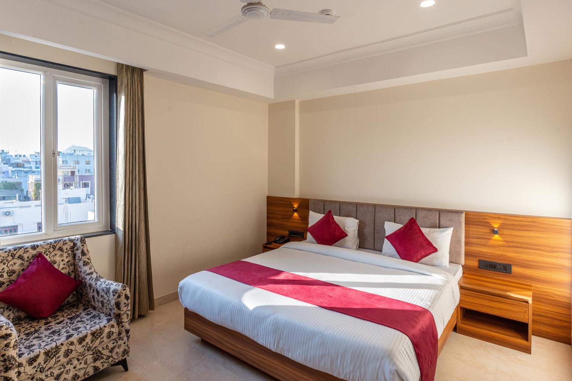 Raghunandan Palace - A Premier Boutique Stay, City Center & 500 Meters From City Railway Station Udajpur Zewnętrze zdjęcie